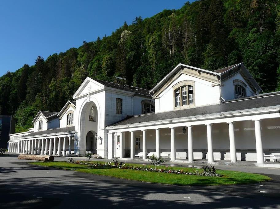 Charmant T3 A Bagnères-de-Luchon Exterior foto